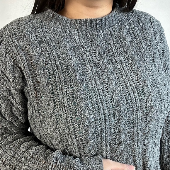 American Eagle Cable Knit Sweater - Picture 3 of 4
